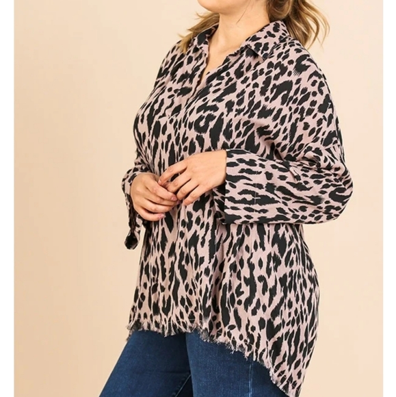 Umgee Animal Print Tunic - Picture 8 of 12